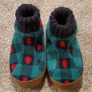 Lands End fleece slippers
